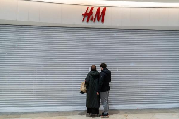 фото KONKURENT |  Продадут все, что есть. В H&M приняли решение